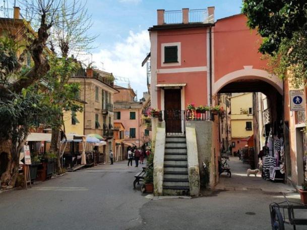 Classic Monterossino Apartment In Old Town モンテロッソ・アル・マーレ エクステリア 写真